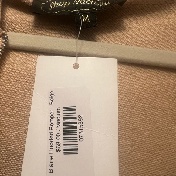 Beige hooded romper - Picture 6 of 6